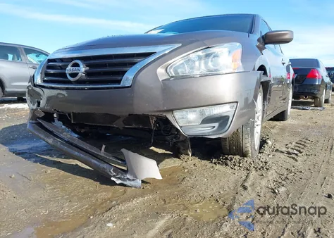 2015 Nissan Altima 2.5/2.5 S/2.5 Sl/2.5 Sv z USA, uszkodzony, nr VIN 1N4AL3AP6FC414809